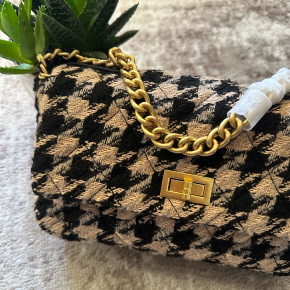 Black and Cream Tweed Crossbody Bag - Picture 3 of 7